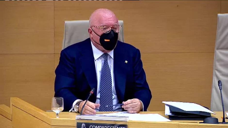 Villarejo: "Cospedal estaba en la pomada de la moción de censura porque quería ser presidenta en funciones"