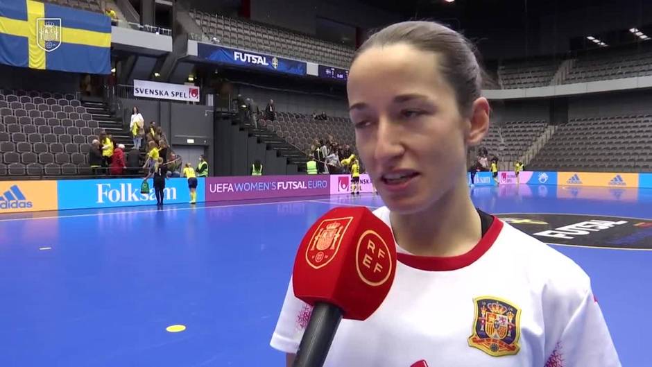 Clàudia Pons, "satisfecha y contenta" tras la victoria ante Suecia (0-7)