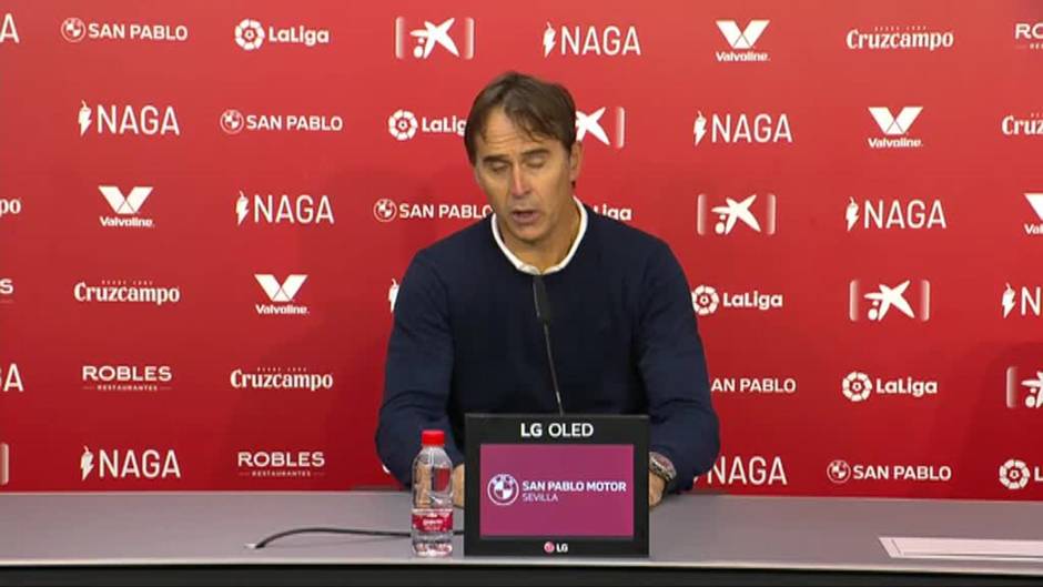 Lopetegui, "bastante enfadado" con el arbitraje del partido Sevilla-Alavés