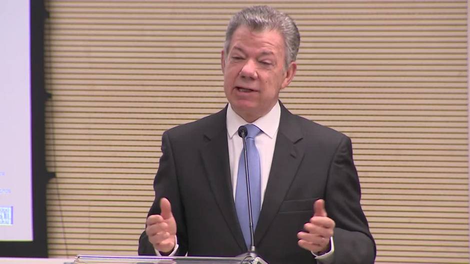 Juan Manuel Santos recalca el "esfuerzo" por lograr la paz en Colombia