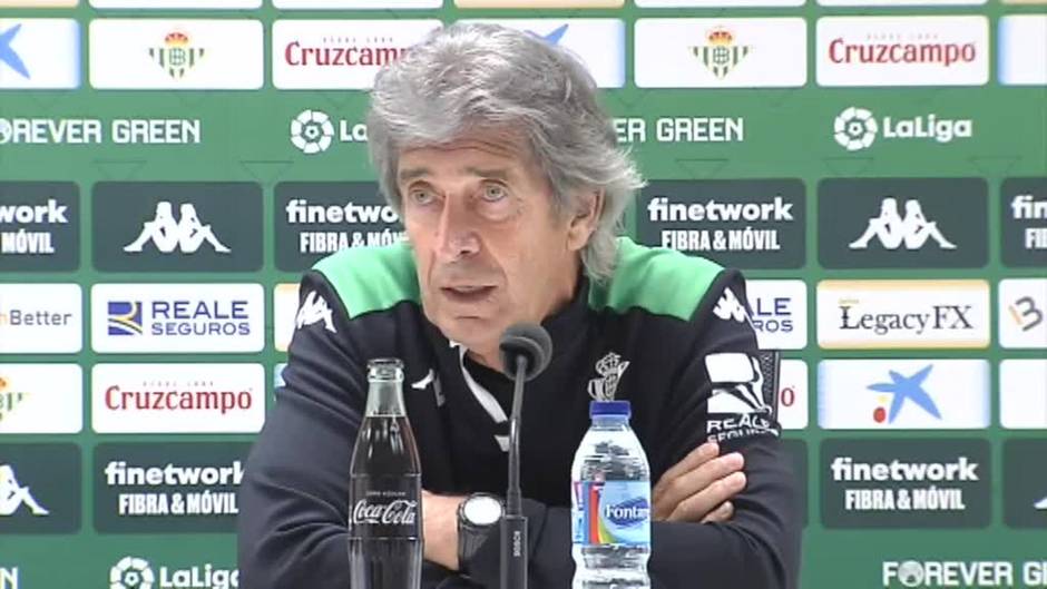 Pellegrini: "Xavi tiene todo para ser un buen técnico"