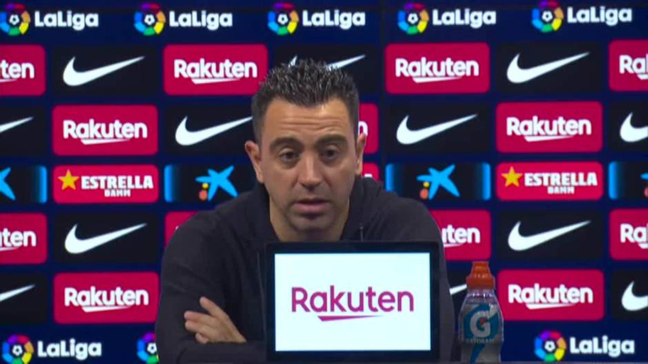 Xavi, con la vista puesta en la Champions tras caer ante el Betis
