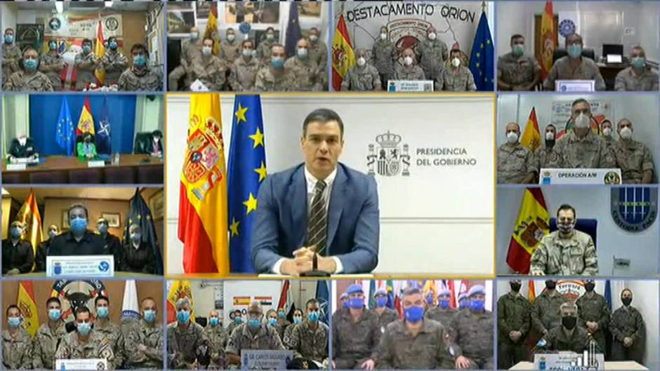 Sánchez expresa su "reconocimiento y gratitud" a las tropas españolas desplegadas en el extranjero