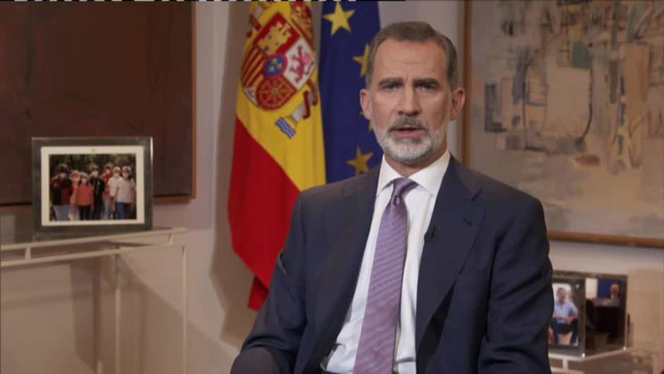 Felipe VI: "Las instituciones tenemos que respetar y cumplir las leyes y ser ejemplo de integridad pública y moral"