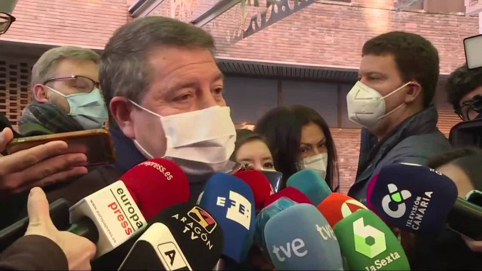 Page sobre Alberto Garzón: "Mata moscas con el rabo"