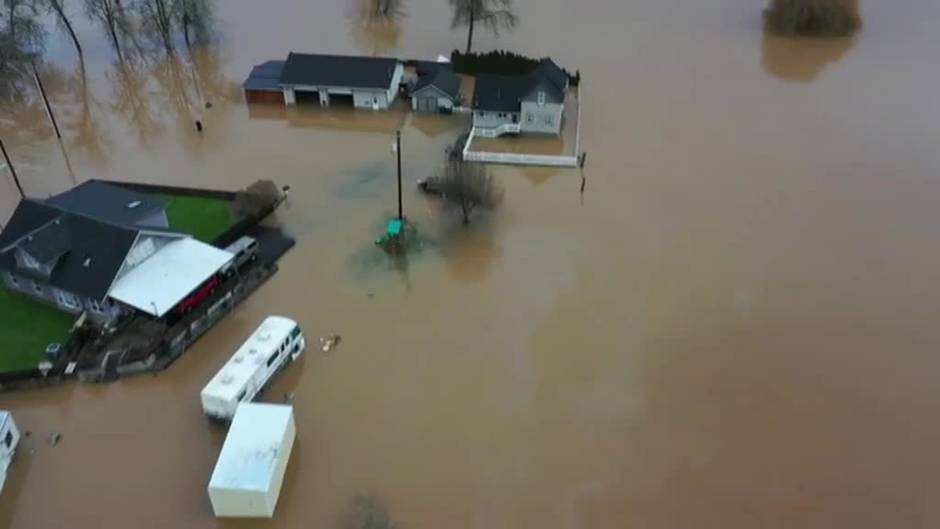 La costa noroeste de EEUU sufre las inundaciones más devastadoras en una década