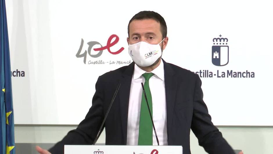 Escudero pide al PP C-LM que "reflexione" y apoye la moratoria a las macrogranjas