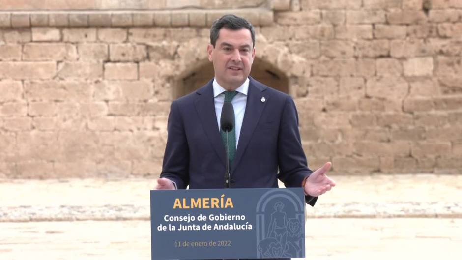 Moreno: Andalucía mantiene "contratados" al 91% de los 20.000 sanitarios de refuerzo COVID