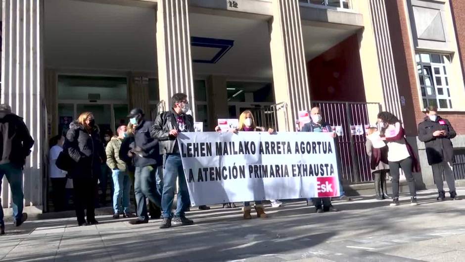 Trabajadores sanitarios vascos protestan por el estado de la Atención Primaria