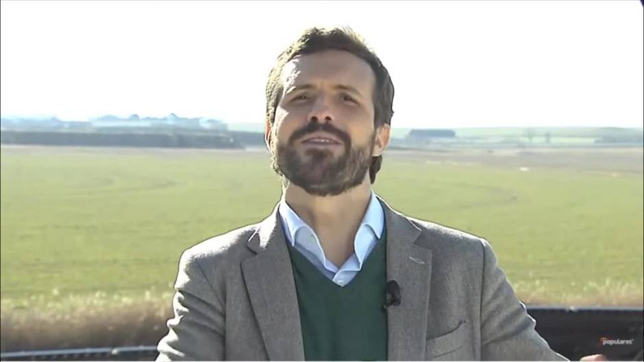 Casado insiste en cesar a los ministros que atacan a agricultores y ganaderos