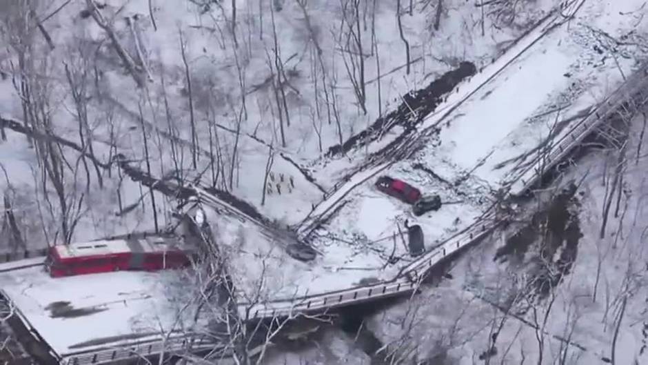 Impresionante derrumbe de un puente en Pittsburgh horas antes de la visita de Biden