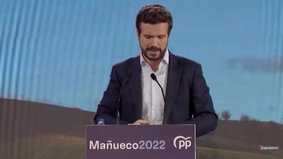 Casado avisa de que el PSOE "desaparecerá" si "sigue abrazando" a quienes destruyen España