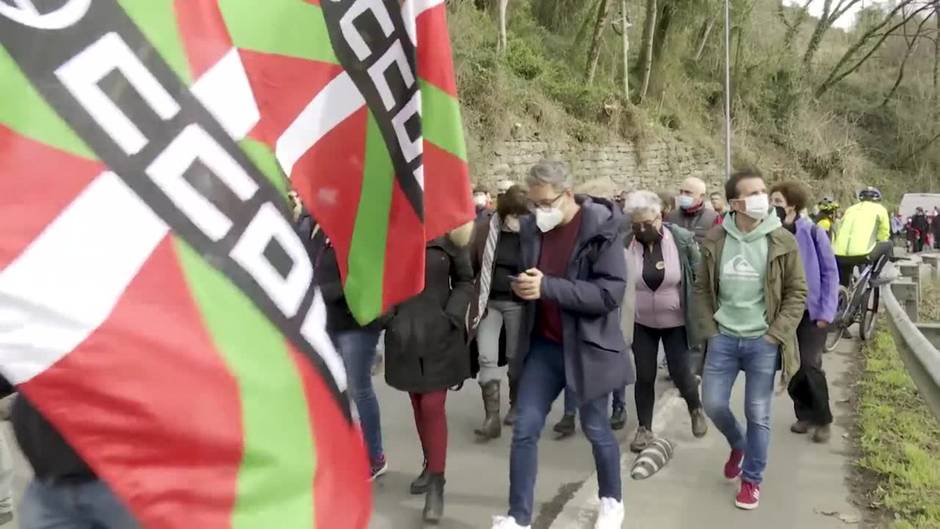 Cientos de personas recuerdan la catástrofe de Zaldibar