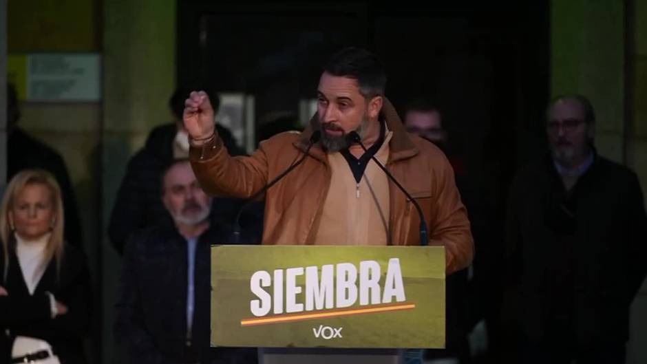 Vox lamenta los "complejos del PP" y tilda de "ofensa" alusiones a una repetición electoral