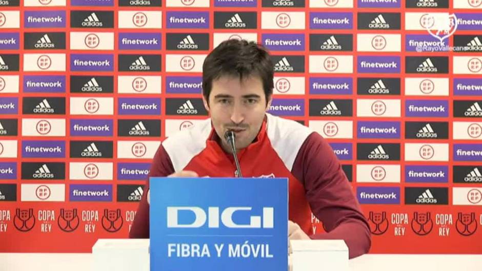 Iraola: "Soñamos con eliminar al Betis y estoy convencido de que los aficionados también"