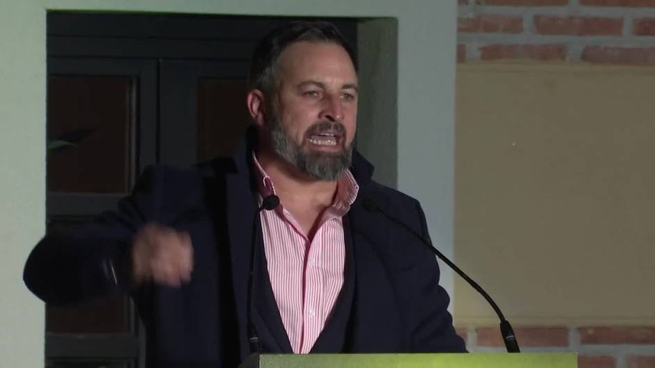 Abascal reclama el "derecho" de Vox a entrar a "formar Gobierno"