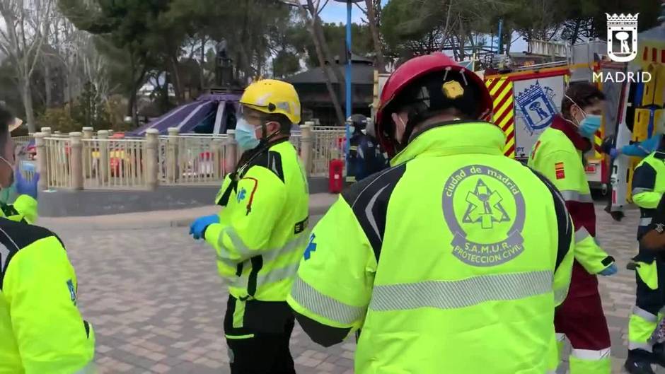 13 heridos al derrumbarse parte del techo del auditorio del Parque de Atracciones de Madrid