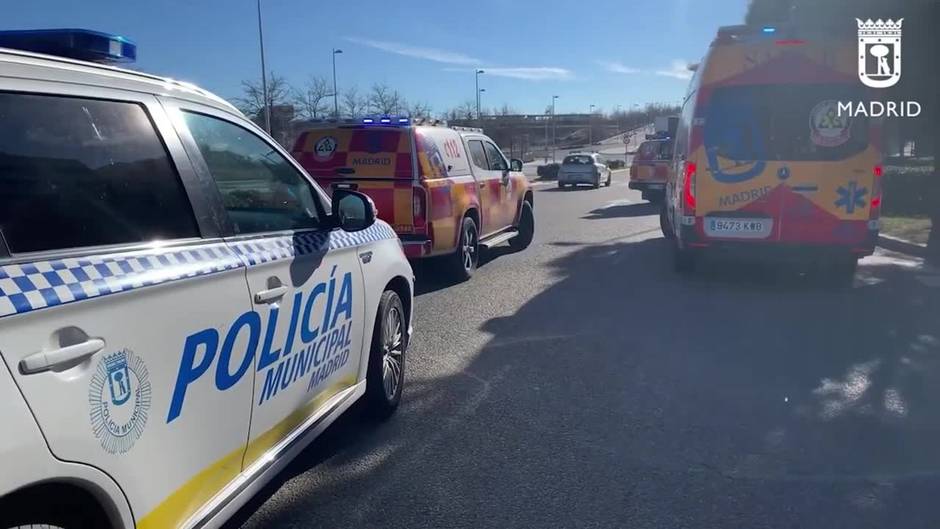 Grave un motorista tras chocar contra un turismo en Valdebebas (Madrid)