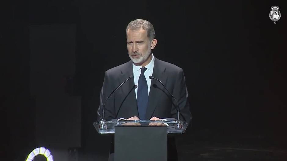 El Rey dice que solo ha tenido "síntomas leves"