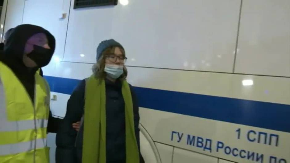 Cientos de rusos gritan "No a la guerra" en Moscú