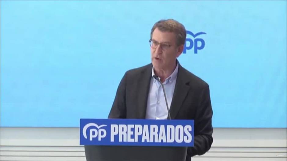 Feijóo: "El Gobierno se está forrando con el incremento de la luz y de la gasolina"