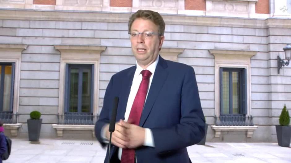 El Gobierno toma nota de propuestas de los partidos minoritarios frente a la crisis