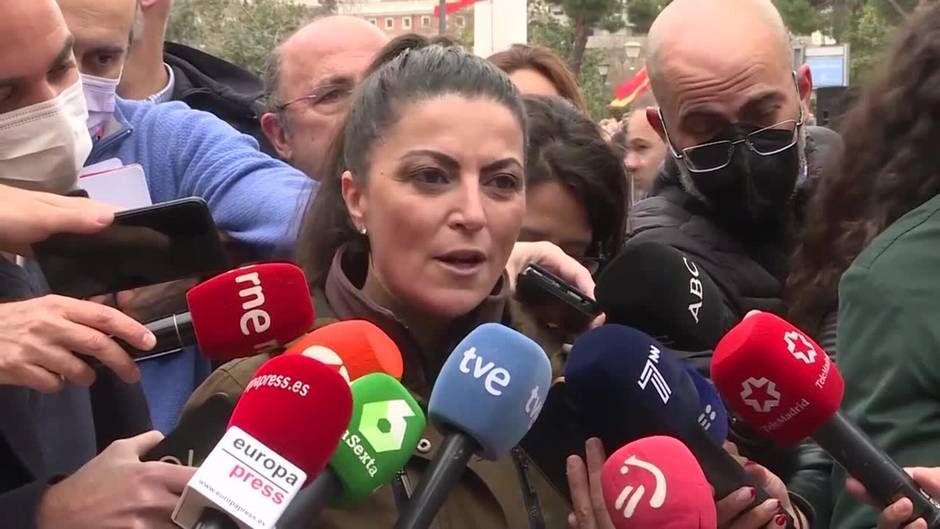 Olona señala que ningún etarra "malnacido" debería disfrutar de permisos penitenciarios