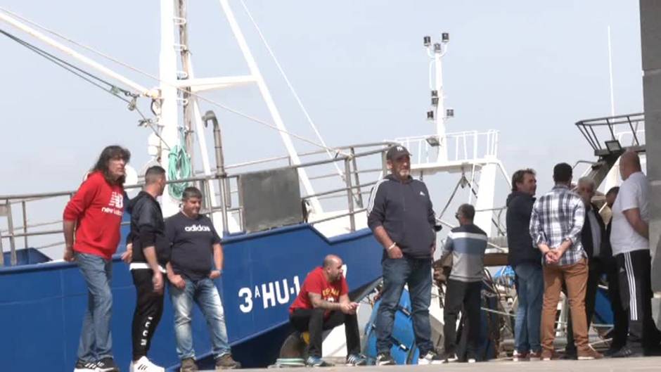 La flota pesquera andaluza continúa el paro indefinido por el precio del combustible