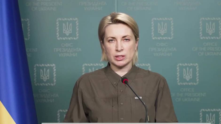 Ucrania y Rusia abren dos corredores humanitarios este domingo