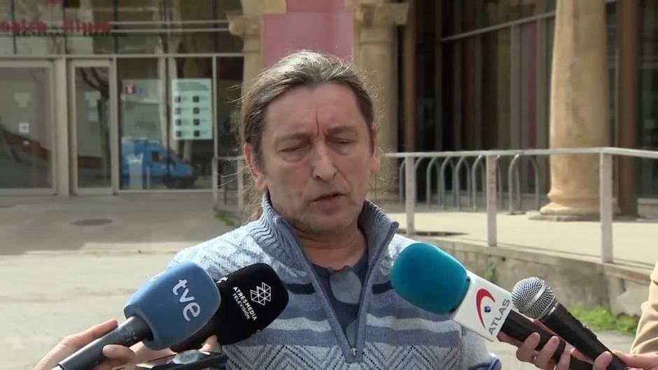 Artistas se concentran contra la precariedad laboral en Barcelona