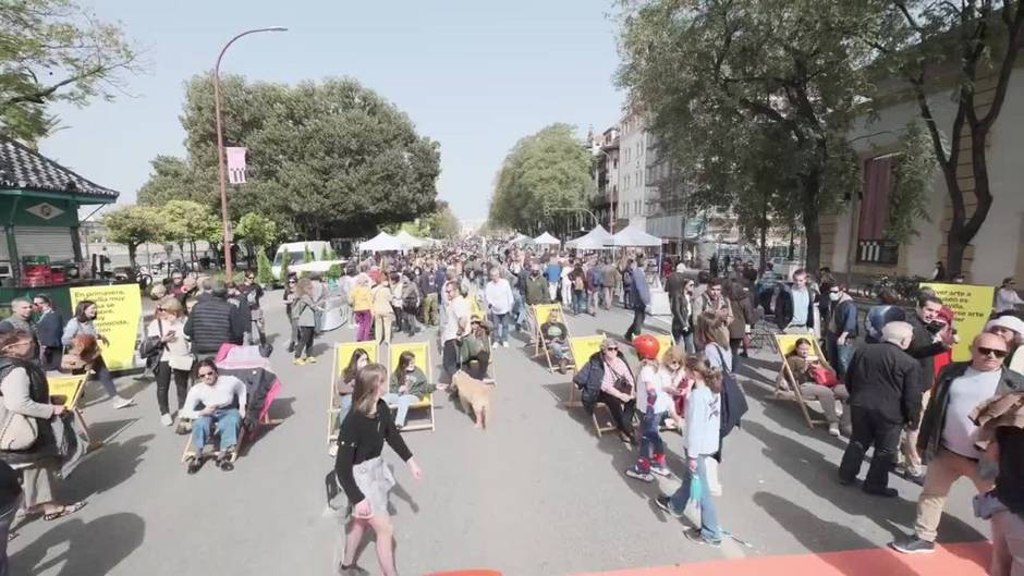 Jornada cultural en el Paseo Colón de Sevilla