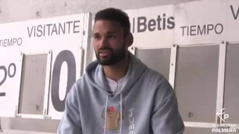 Willian José: "Tengo la intención de quedarme en el Betis pero ahora sólo pienso en ganar la final de Copa"