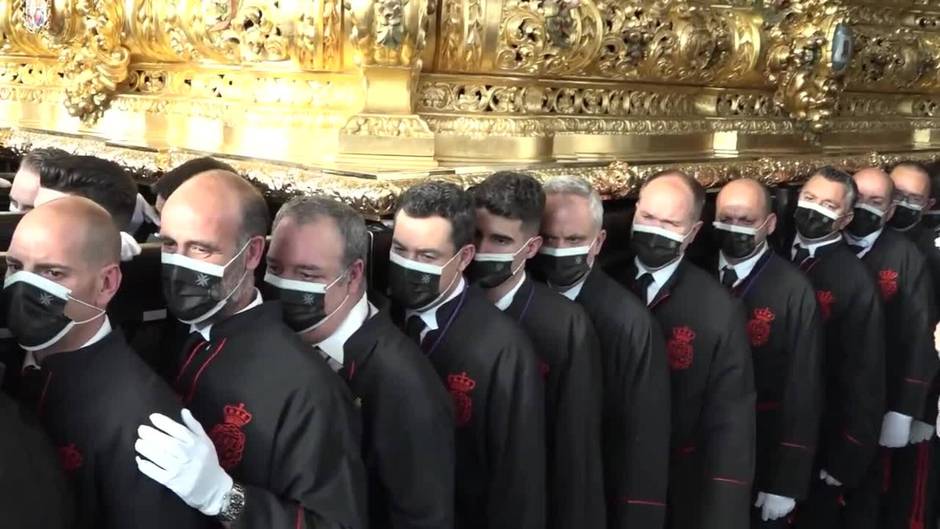 El presidente de la Junta defiende el papel de la mujer en la Semana Santa