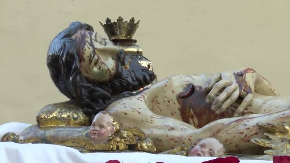 Sentimiento y fe en la nueva procesión 'Humildad y Penitencia' en Valladolid