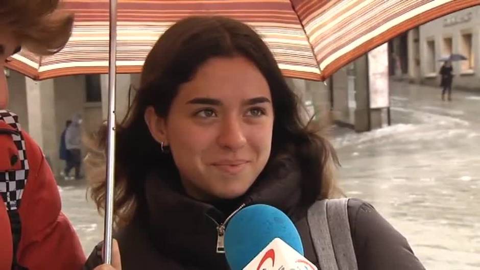 Carreteras cortadas, atascos y restricciones en la zona centro por la nevada