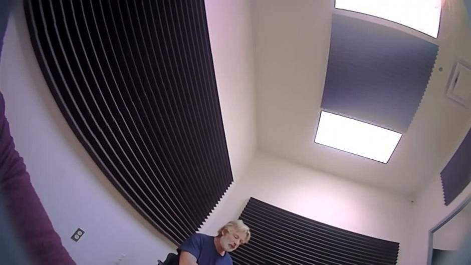 Nuevas imágenes de Baldwin en el trágico rodaje de Rust