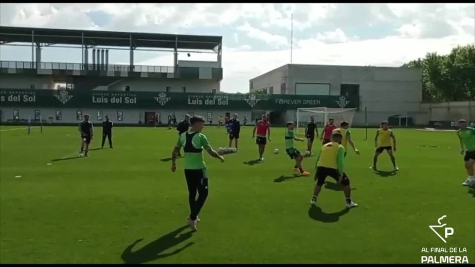 Joaquín, Bartra, William Carvalho y Lainez no inician el entrenamiento con el grupo