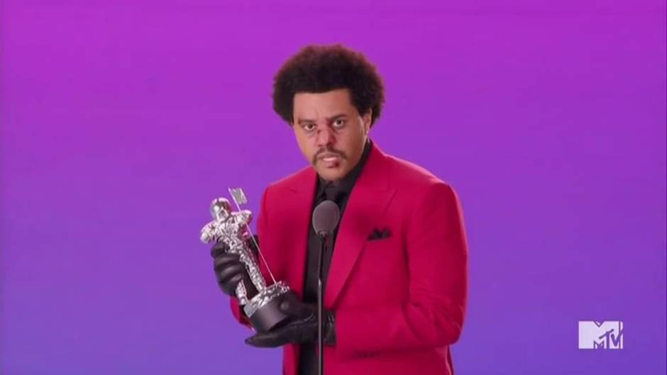 The Weeknd firma la renovación de su contrato con un gigante de las discográficas