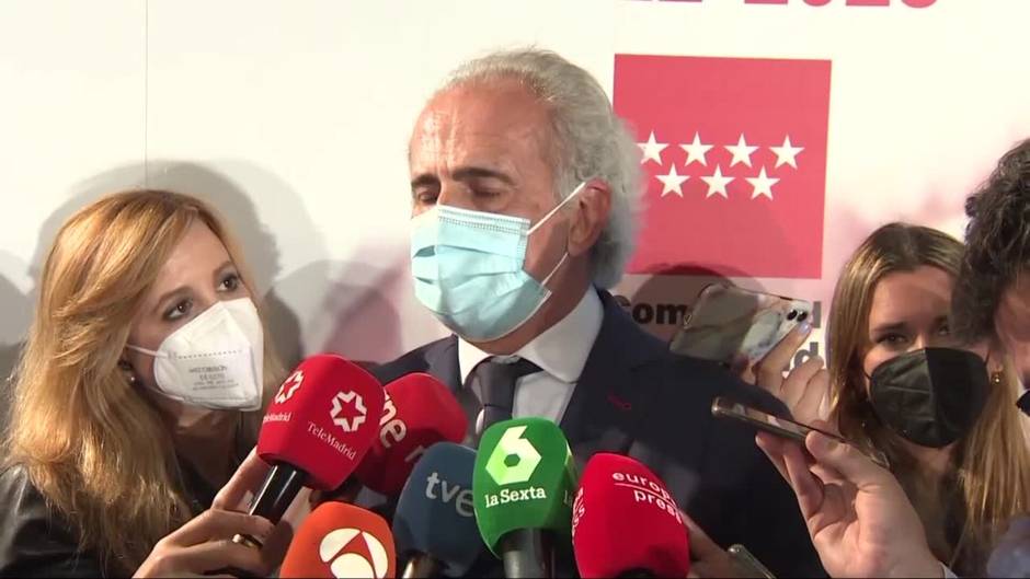 Escudero reitera la "mano tendida" a los médicos y confía en que se pueda evitar la huelga