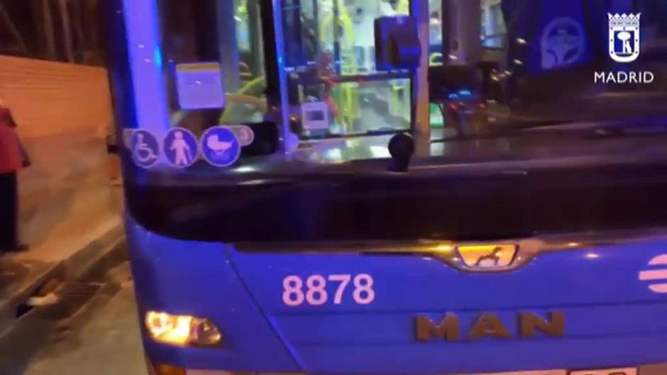 Herido muy grave un joven en Madrid al ser arrollado por un autobús cuando circulaba en monopatín