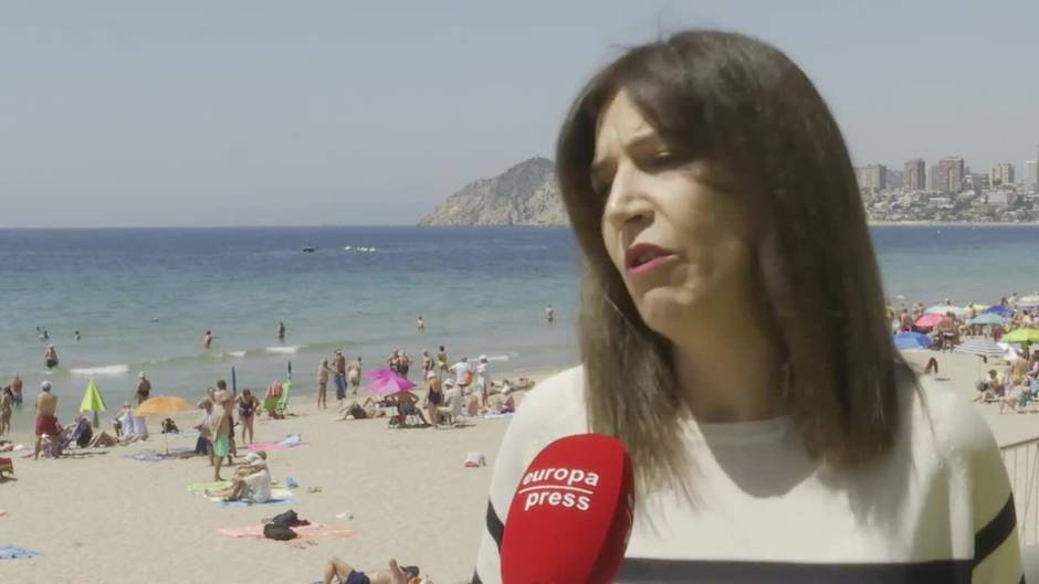 Benidorm presenta alegaciones por no renovar bandera azul en playa de Poniente