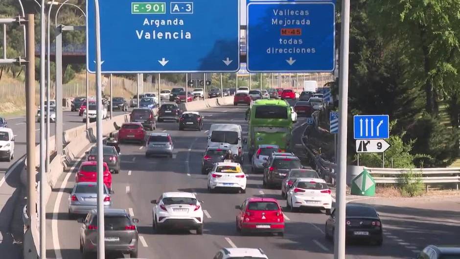 Comienza la operación salida por el puente de San Isidro