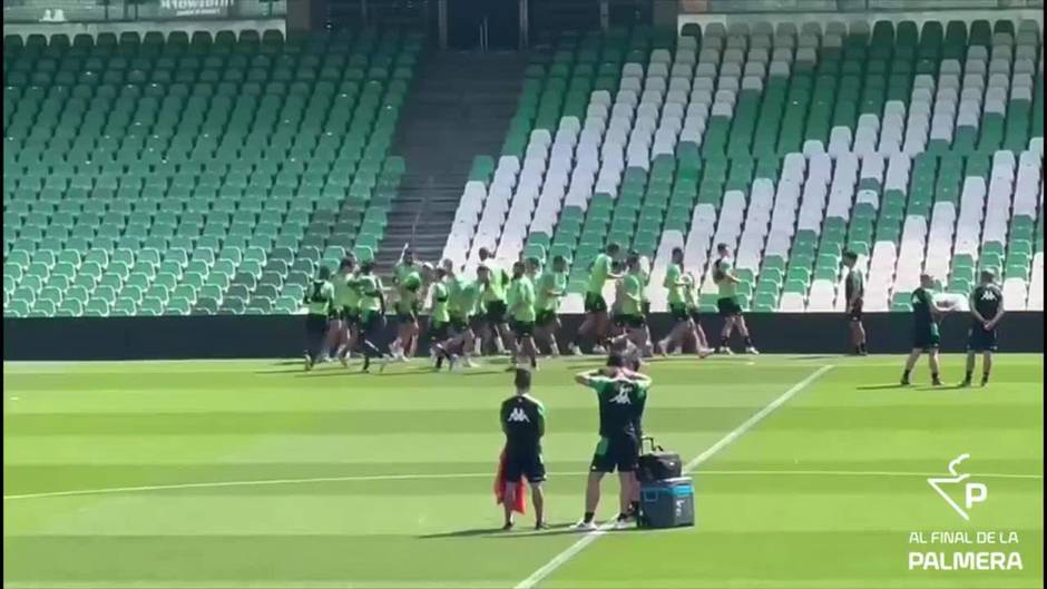 Entrenamiento del Betis previo al partido contra el Granada