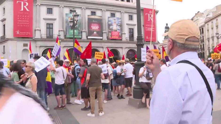 Entidades antimonárquicas rechazan la vuelta del rey emérito y piden explicaciones