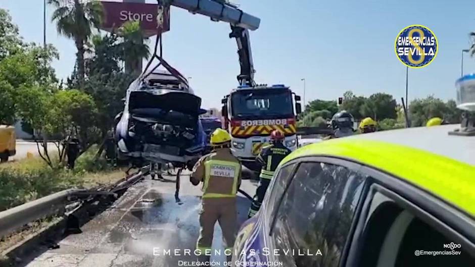 La Policía detiene a un inglés que iba a 180 kilómetros hora tras una persecución por el centro de Sevilla