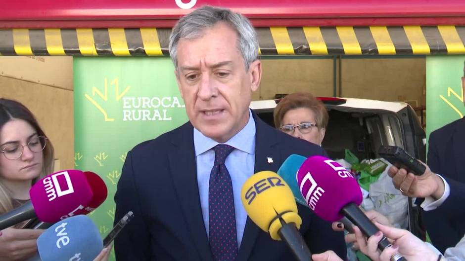 Eurocaja Rural culmina su 'Operación Kilo' entregando 2.500 kilos de alimentos a Cáritas