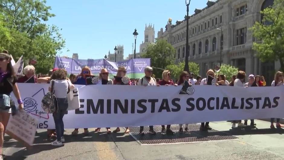 Miles de personas piden el fin de la prostitución en España