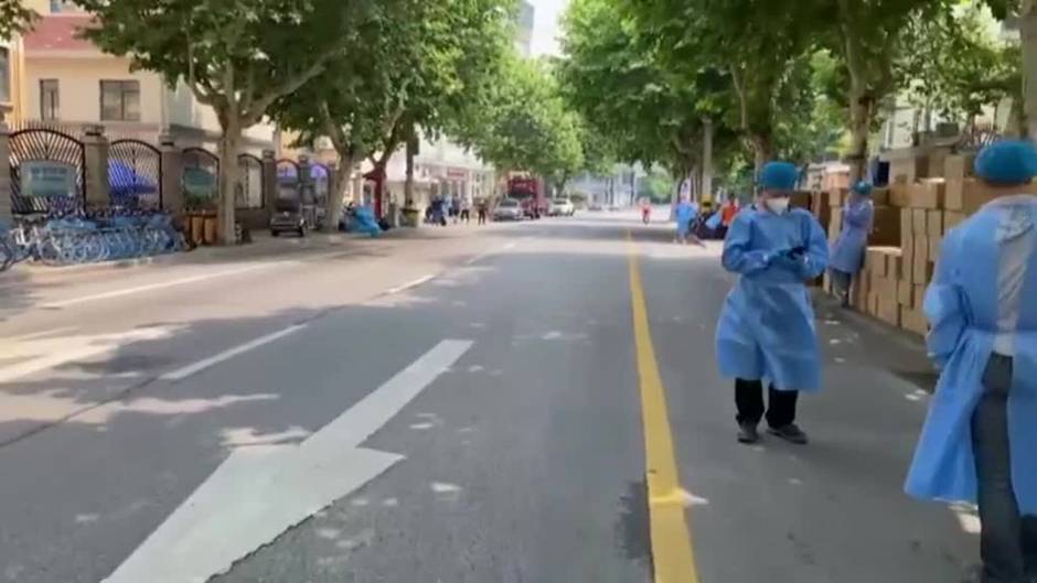 La ciudad de Shanghái despierta poco a poco del letargo de la pandemia