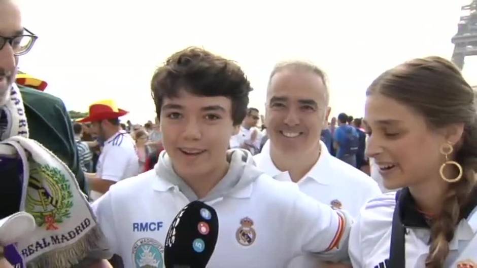 Los aficionados madridistas llenan las calles de París antes de la final