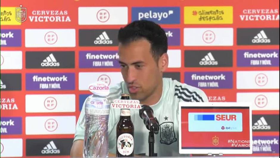 Busquets: "Me gustaría que el Barça dijese las cosas a la cara y no por la prensa"